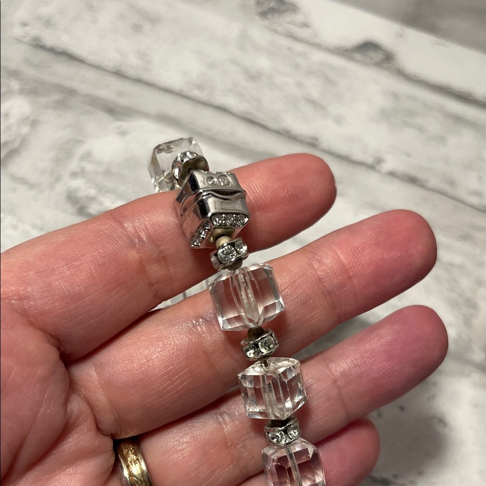 Swarovski Silver 8 in  Bracelet with Clear Crystals cubes - Picture 3 of 8
